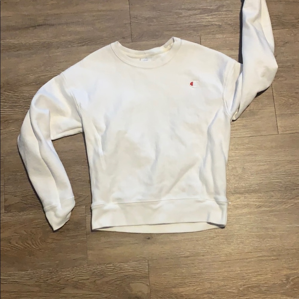 White Champion sweat shirt
